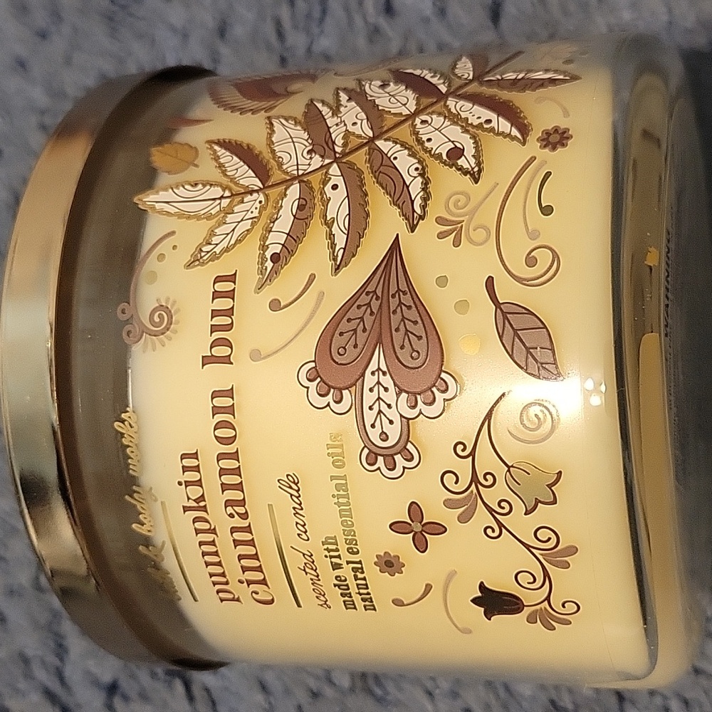Pumpkin Cinnamon Bun 3-Wick
